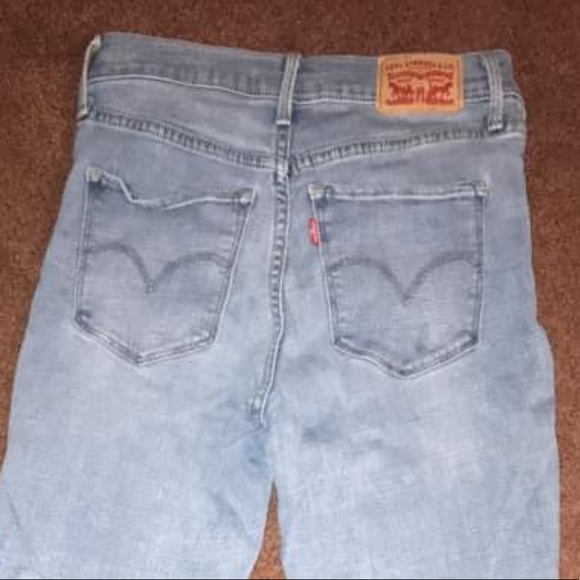 Levi’s - Picture 1 of 1